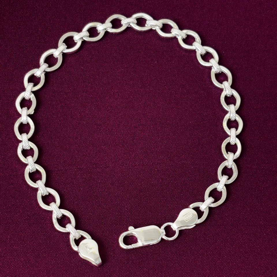 Gents Silver round Bracelet Zaviraa 1