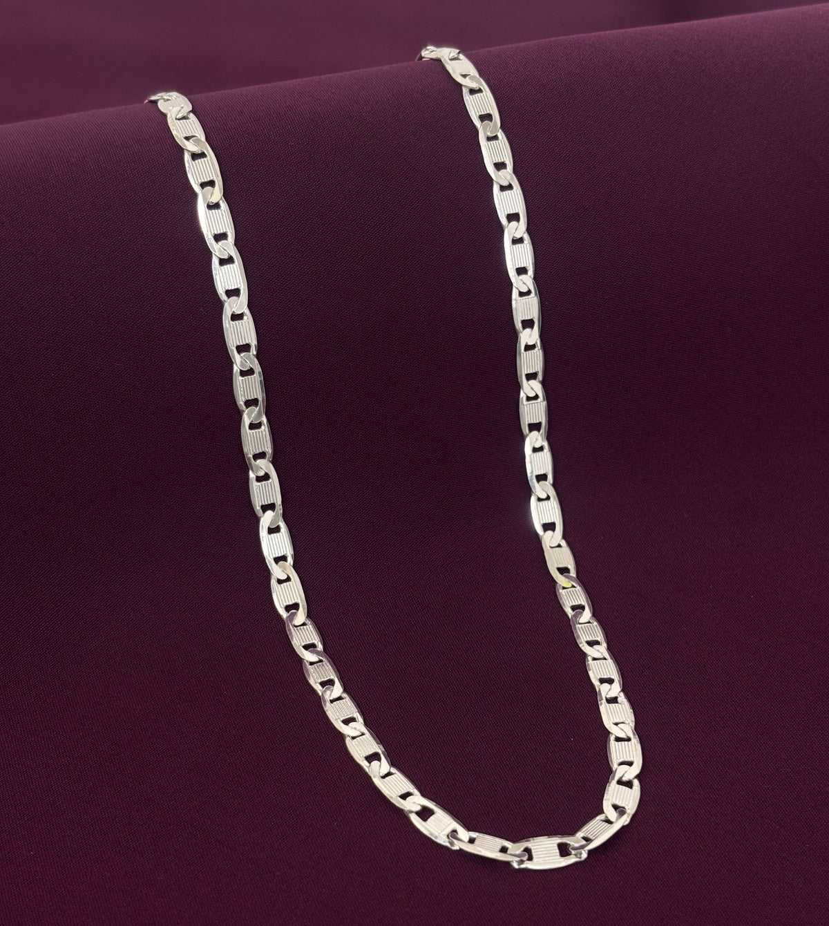 Gents Silver Long Rectangular chain Zaviraa 1