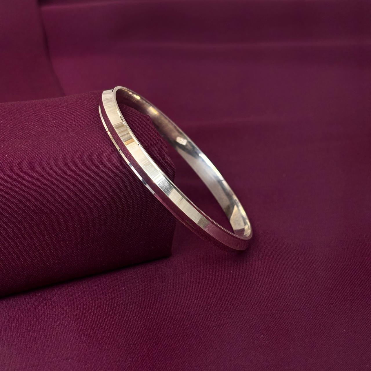 Men's 925 Silver Minimal Flat Kada | Mirror Finish | Zaviraa