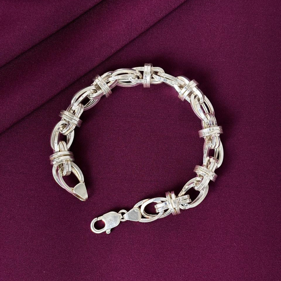 Gents Silver interlocking Bracelet Zaviraa 1
