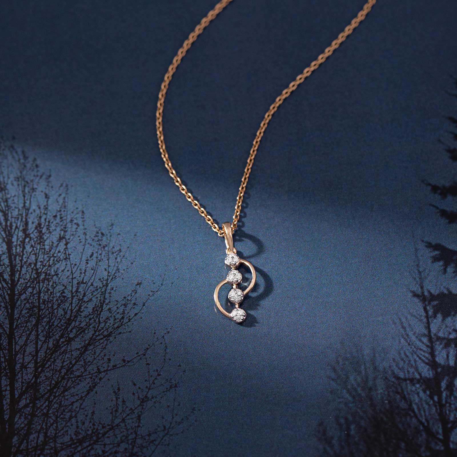 Circle Quartet Diamond Pendant