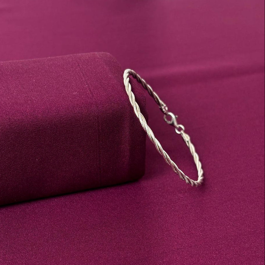 Minimal Twisted Rope Design Women Kada in 925 Silver | Elegant Daily Wear Silver Bracelet