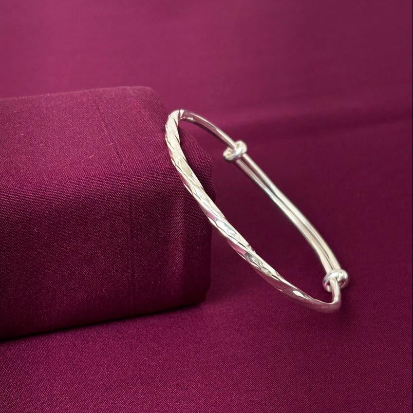 Hammered Texture Women Kada in 925 Silver | Minimal Elegant Openable Bracelet