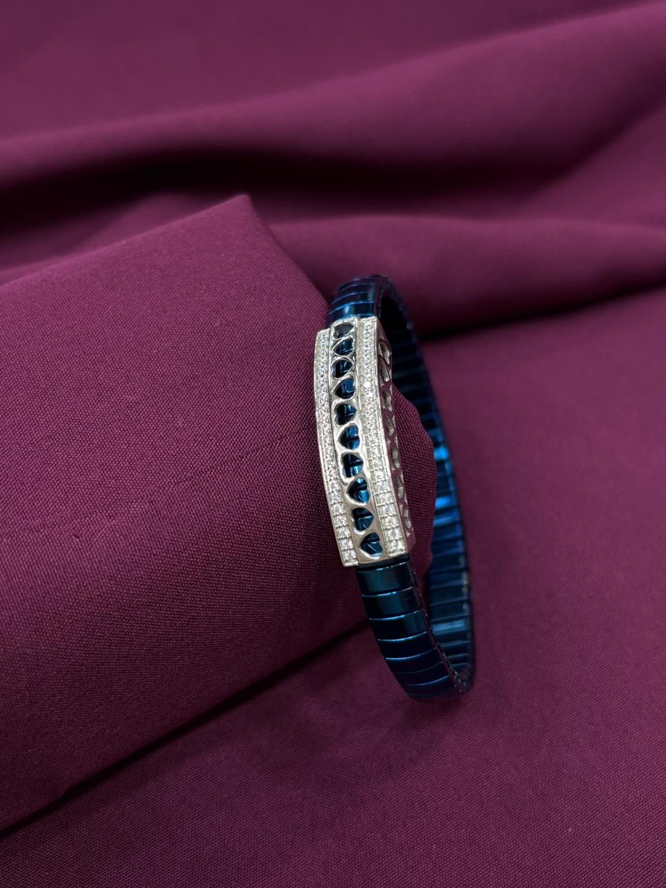 Zaviraa Eternal Hearts 925 Sterling Silver Bracelet with Royal Blue Stretch Band