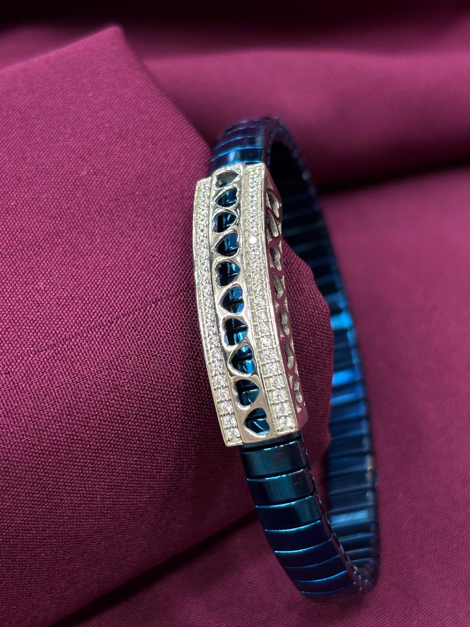 Zaviraa Eternal Hearts 925 Sterling Silver Bracelet with Royal Blue Stretch Band