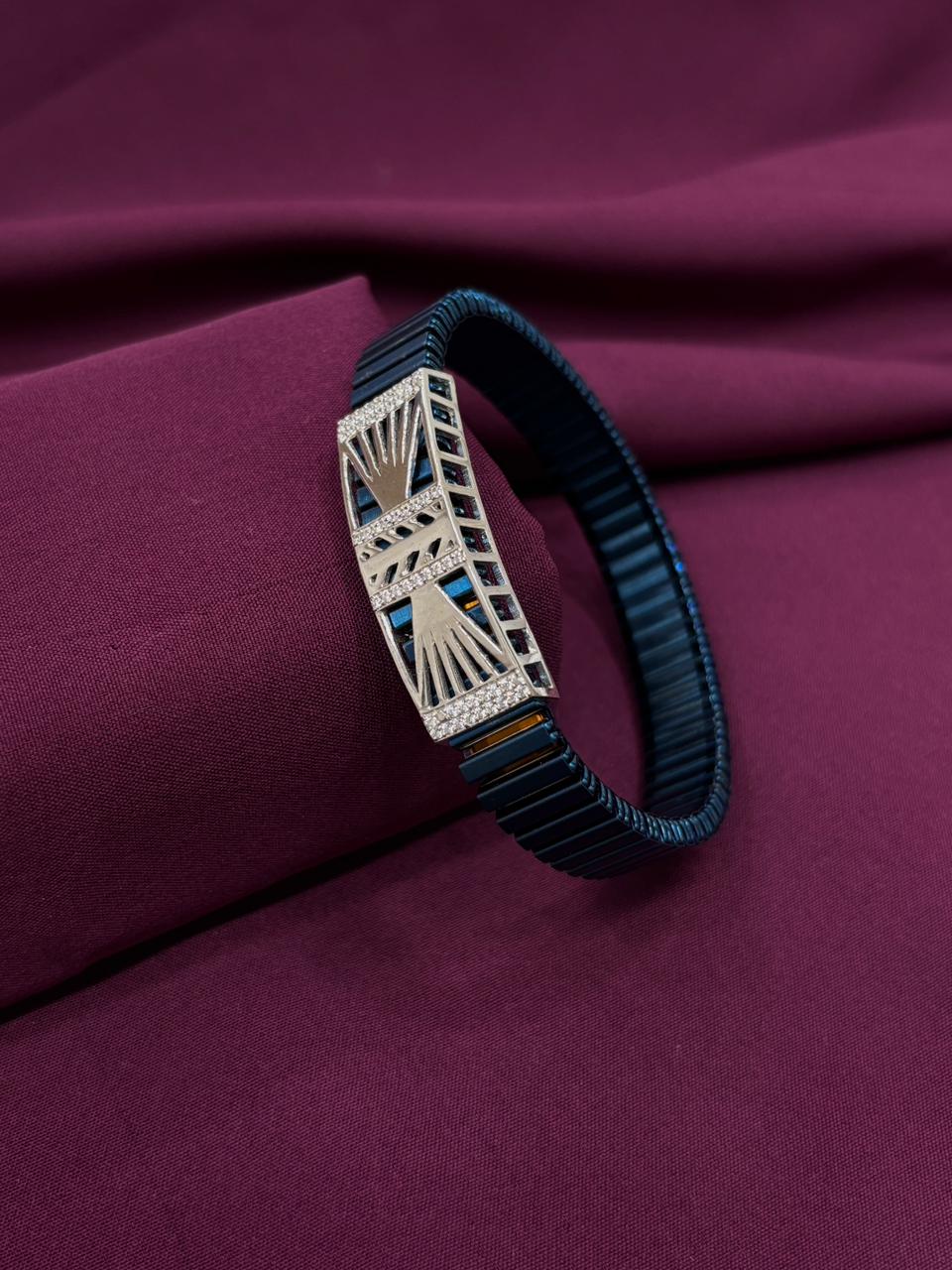Zaviraa Art Deco Fan 925 Sterling Silver Iced-Out Bracelet with Royal Blue Stretch Band