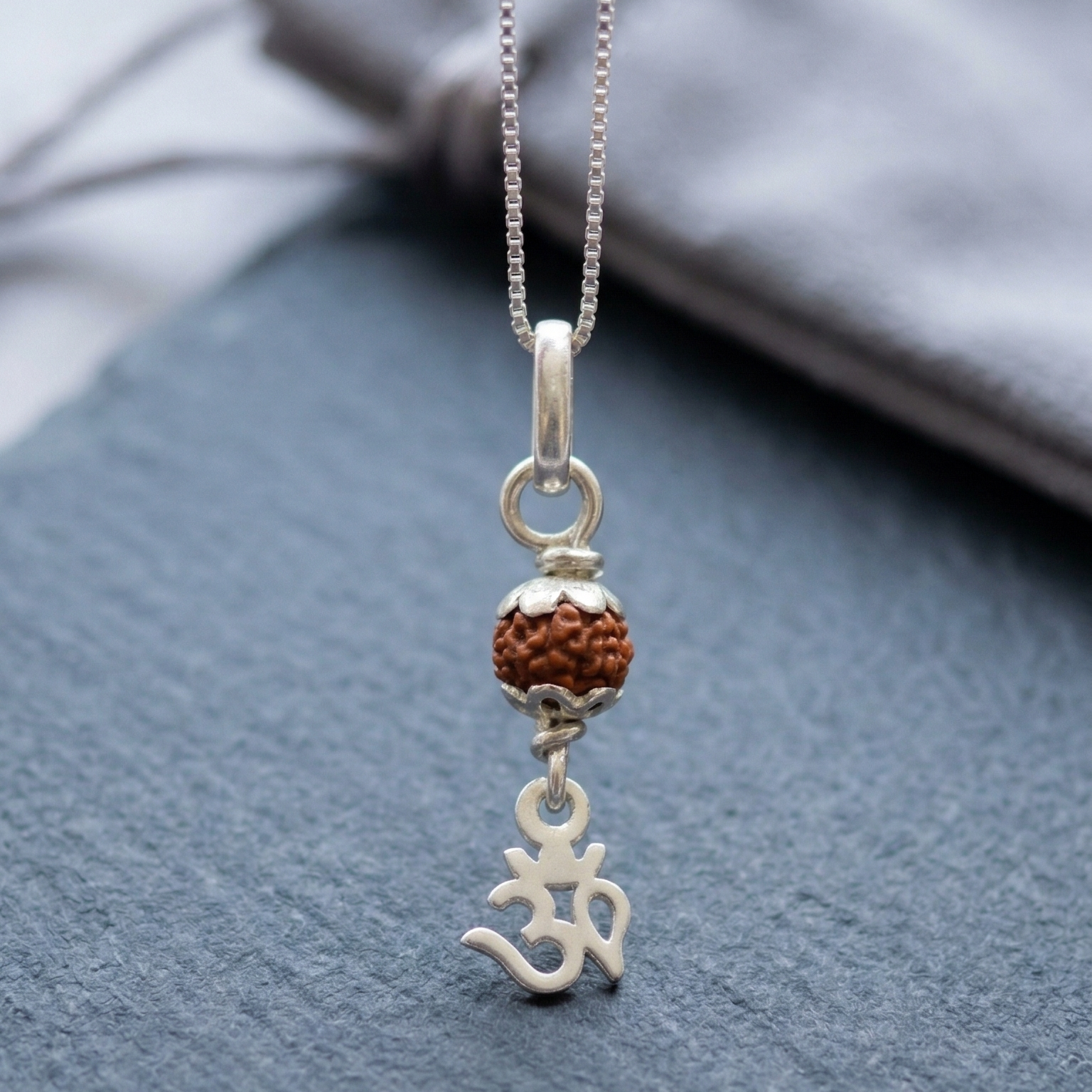 Zaviraa 925 Sterling Silver Rudraksha Pendant for Men & Women | Natural Rudraksh with Silver Cap | Pure Chandi Spiritual Jewellery | Pendant Only & Chain Options